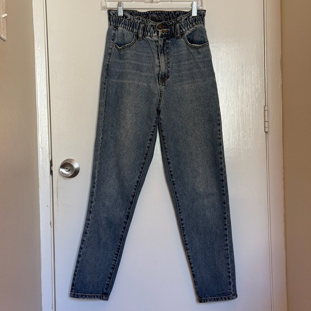 Forever 21 High-Waisted Paperbag Jeans – Medium Wash – Size M